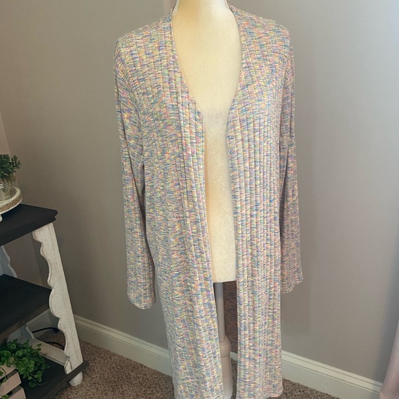 Lane Bryant Sweaters - EUC Lane Bryant Duster Cardigan Sweater (size 18/20)